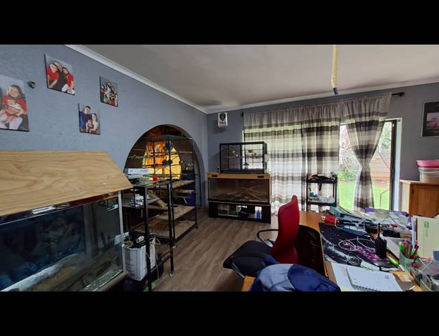 4 BEDROOM HOUSE FOR SALE IN DALVIEW